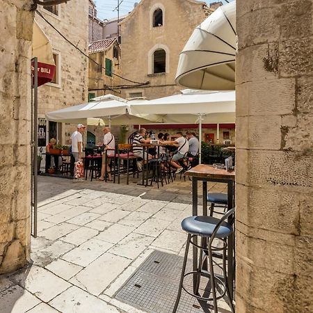 Cosmijeva Luxury Rooms Split Bagian luar foto