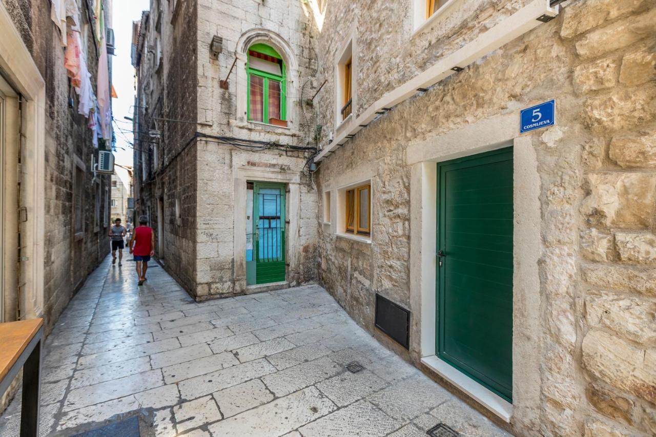 Cosmijeva Luxury Rooms Split Bagian luar foto