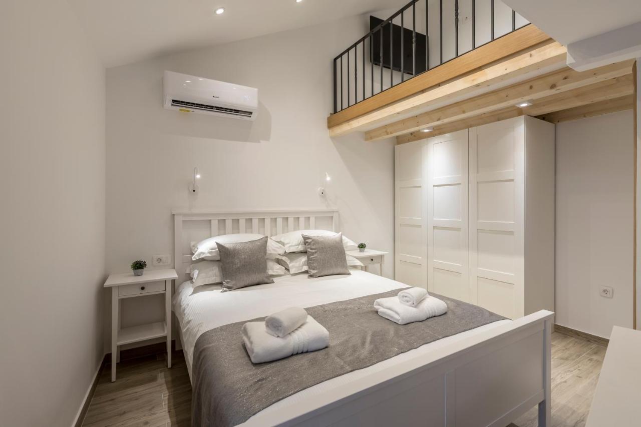 Cosmijeva Luxury Rooms Split Bagian luar foto