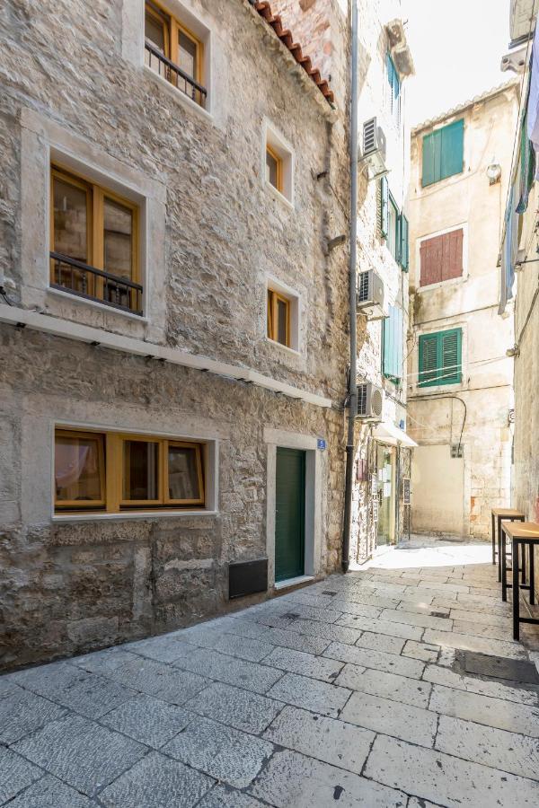 Cosmijeva Luxury Rooms Split Bagian luar foto