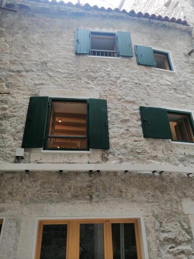 Cosmijeva Luxury Rooms Split Bagian luar foto