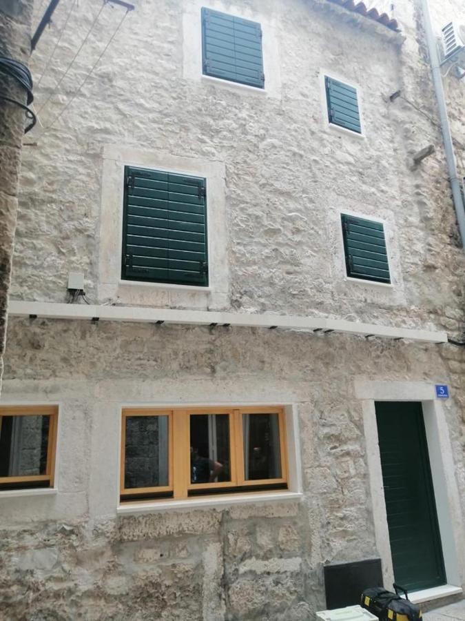 Cosmijeva Luxury Rooms Split Bagian luar foto